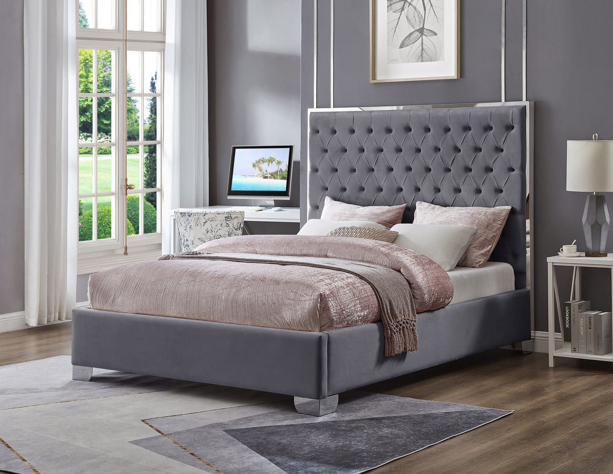 Kate Tufted Velvet Platform Bed | Gray