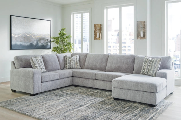 Pembrey 3-Piece Sectional with Chaise