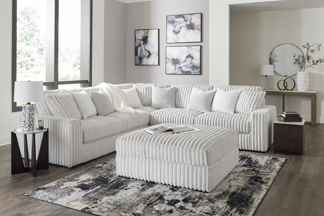 Stupendous 3-Piece Sectional ETA(01/17//25)