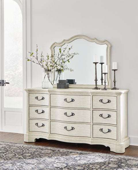 Arlendyne Bedroom Collection