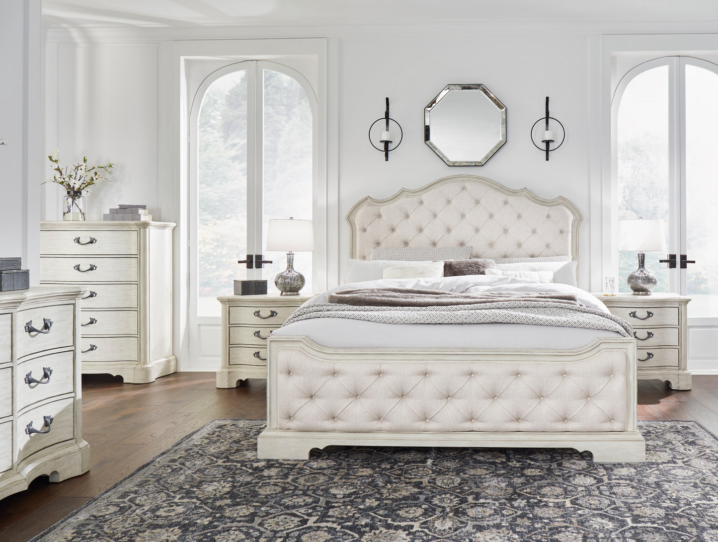 Arlendyne Bedroom Collection