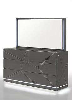 B86 Lily Bedroom